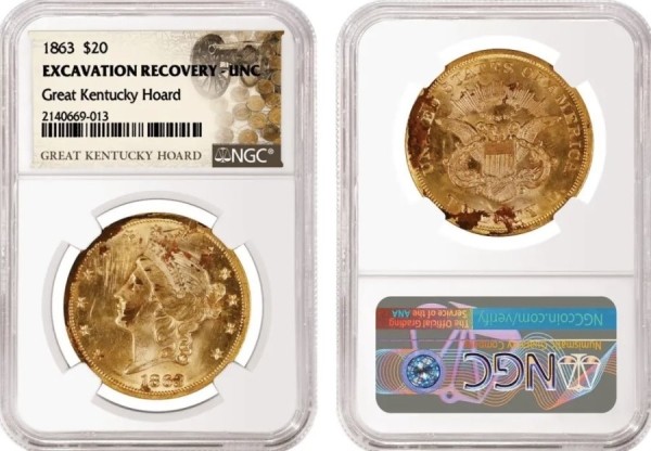 Мужчина откопал 700 золотых монет. Клад может стоить миллионы долларов