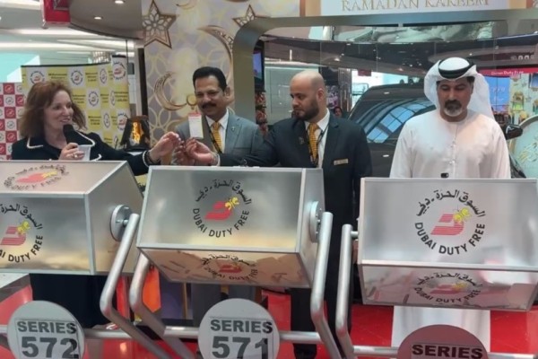 Белорус выиграл BMW в лотерее в аэропорту Дубая Белорус выиграл BMW в лотерее в аэропорту Дубая