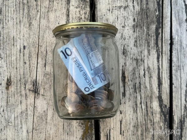 Посмотрели, какие вакансии доступны белорусам с зарплатой в 10 000 рублей