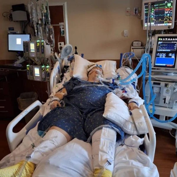 32-летняя девушка впала в кому из-за электронных сигарет