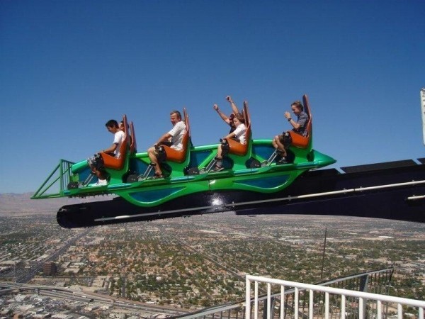 Показываем самые пугающие аттракционы мира