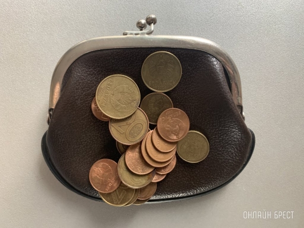 В Беларуси установили тариф на доставку пенсии почтальоном. Сколько придется платить? В Беларуси установили тариф на доставку пенсии почтальоном. Сколько придется платить?